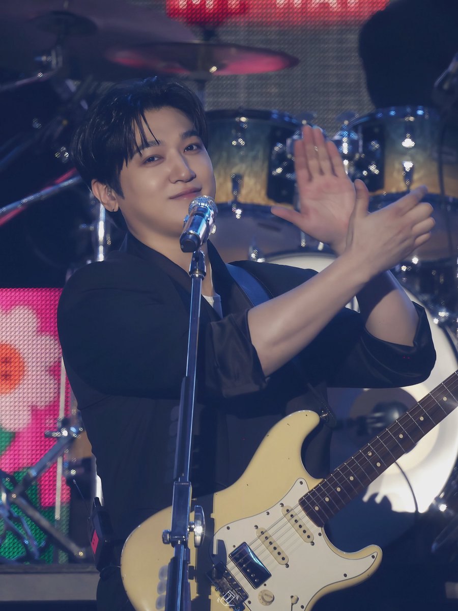 데이슥삭 tweet media