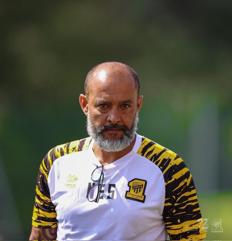 عزيز tweet media