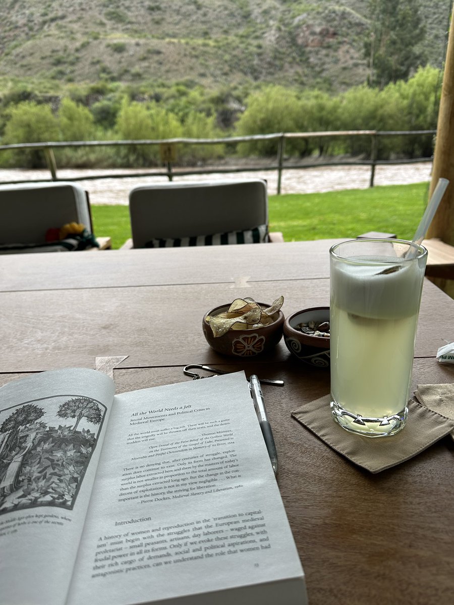 aura ☕️ tweet media