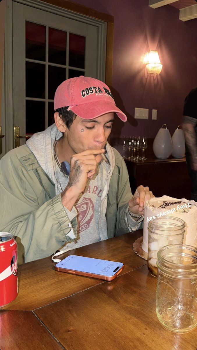 Dominic Fike Updates tweet media