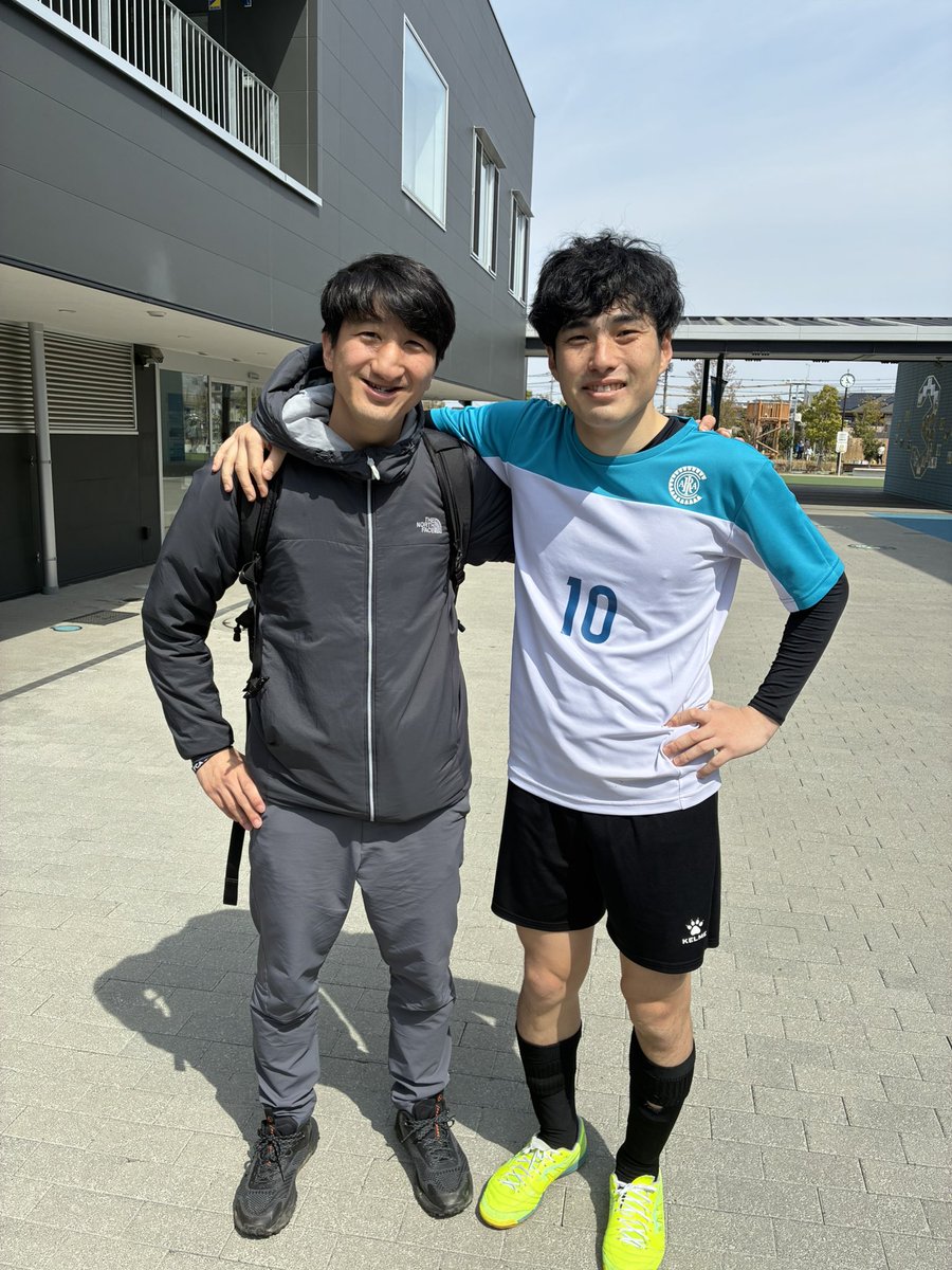 ひらい tweet media