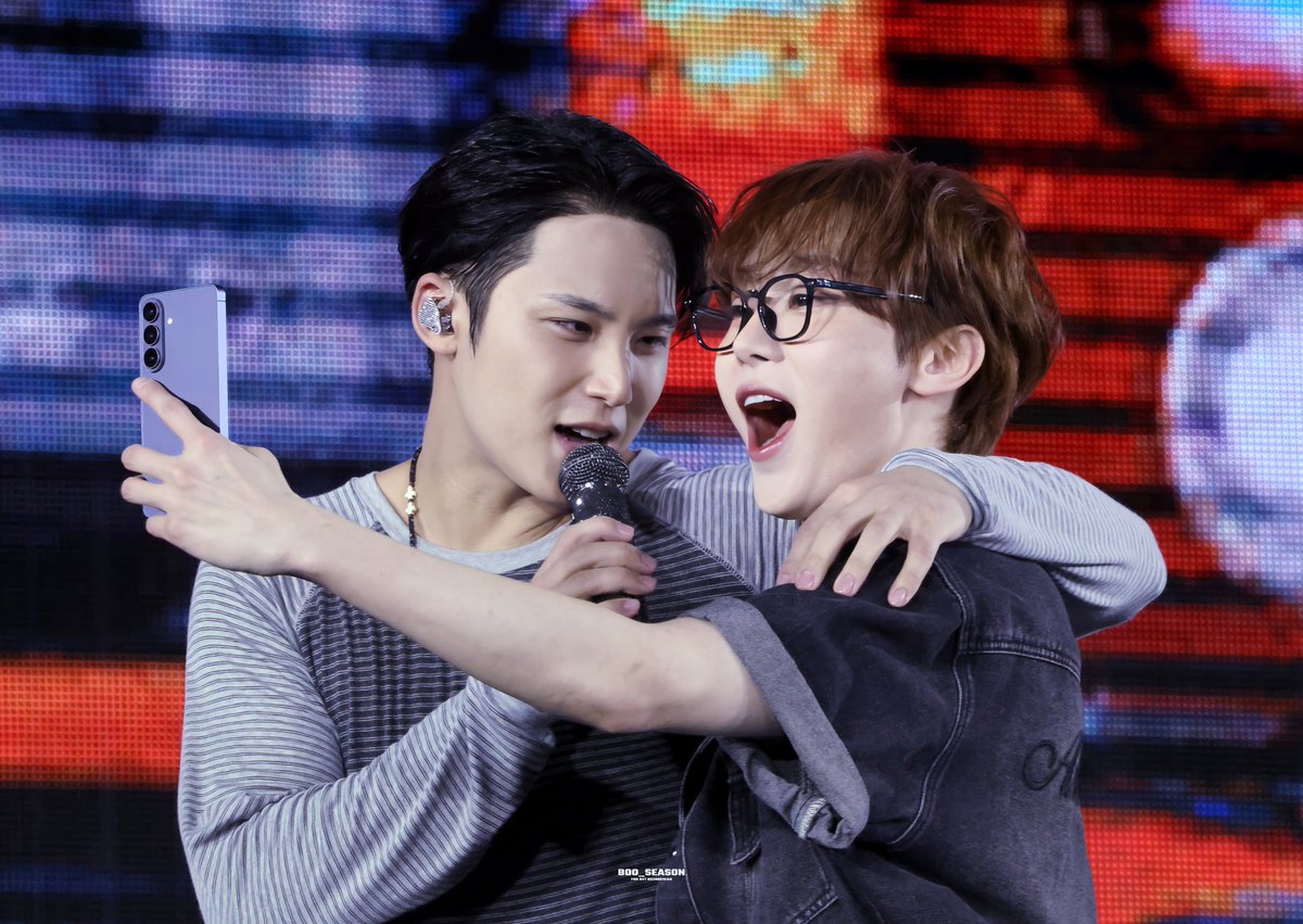 260321 NEW_ in Bulacan

형아들과 셀카타임📸

#승관 #SEUNGKWAN #スングァン #세븐틴 #SEVENTEEN #夫胜宽