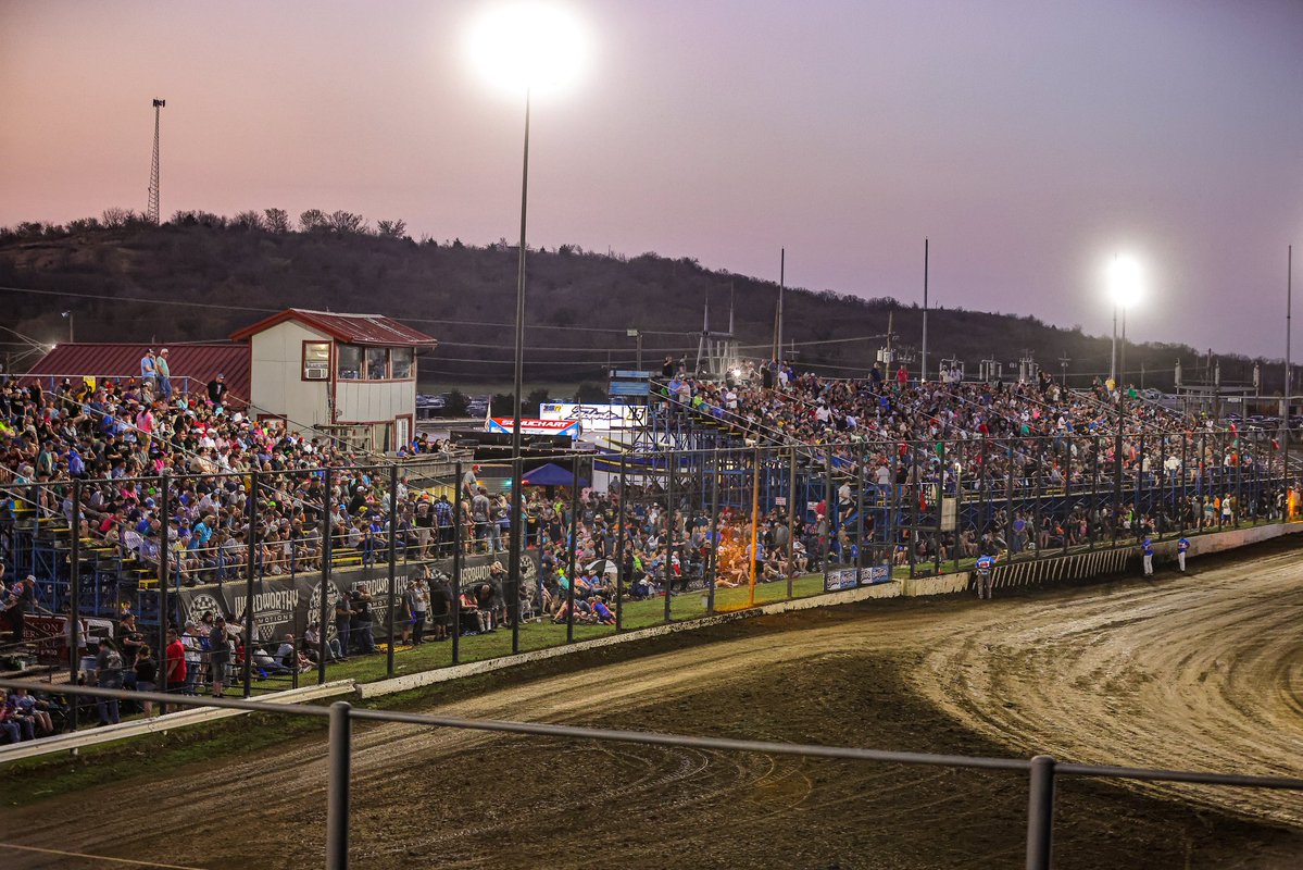 World of Outlaws tweet media