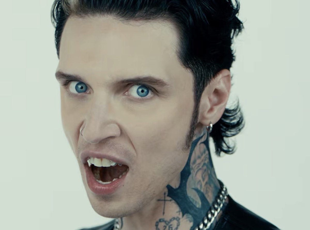 Crash Goodman🏳️‍🌈😁🤘 tweet media