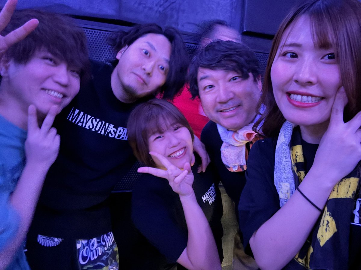 めい tweet media