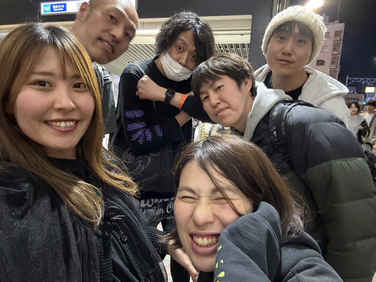 めい tweet media