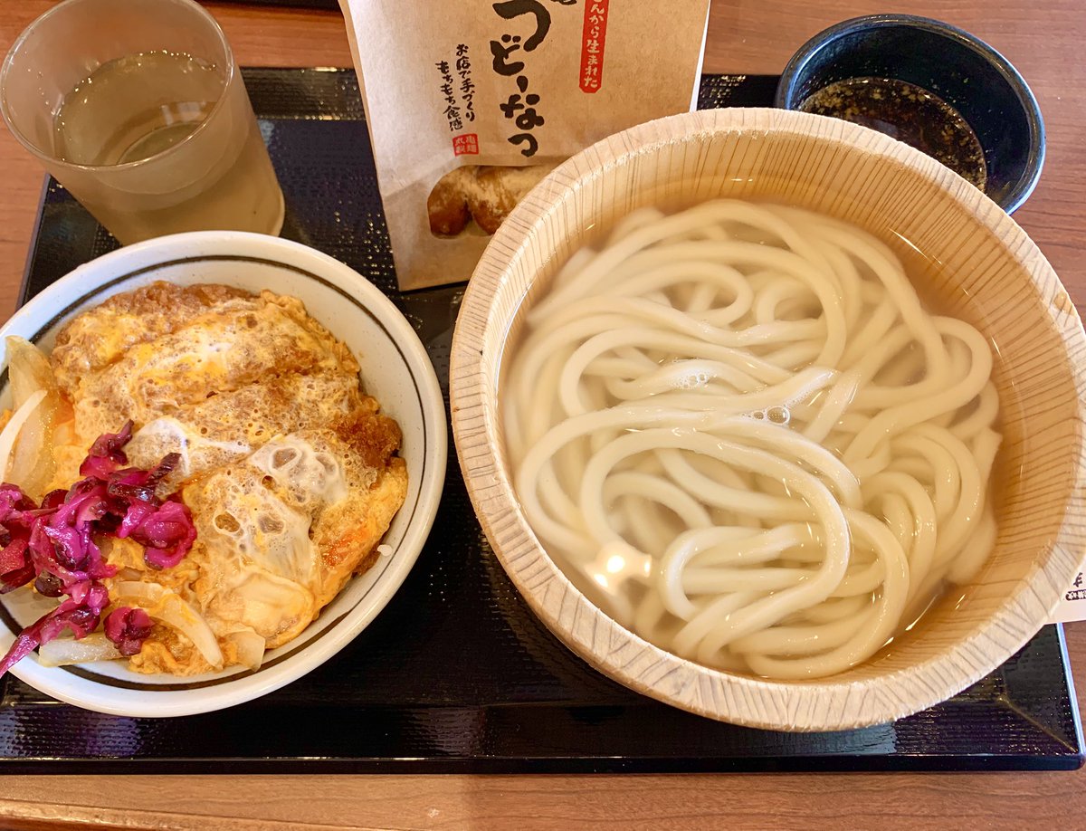 ちゃーろー@カメレオン絵師 tweet media