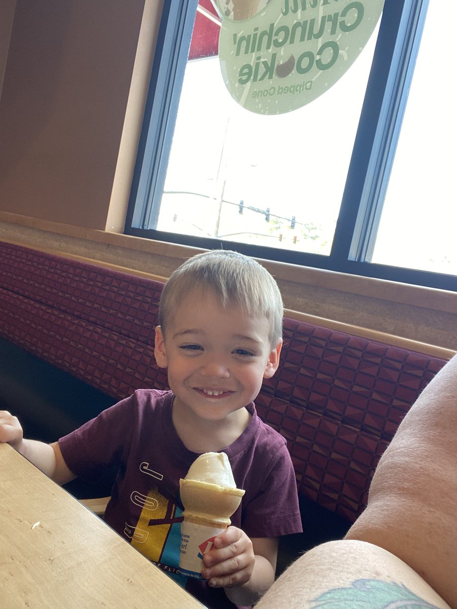 Peacock Queen tweet media