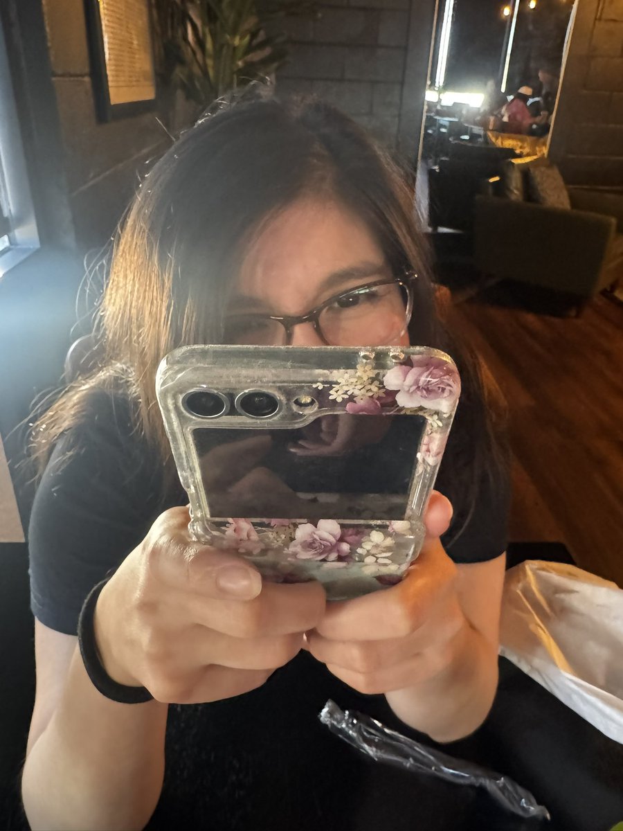 captain maximum tweet media