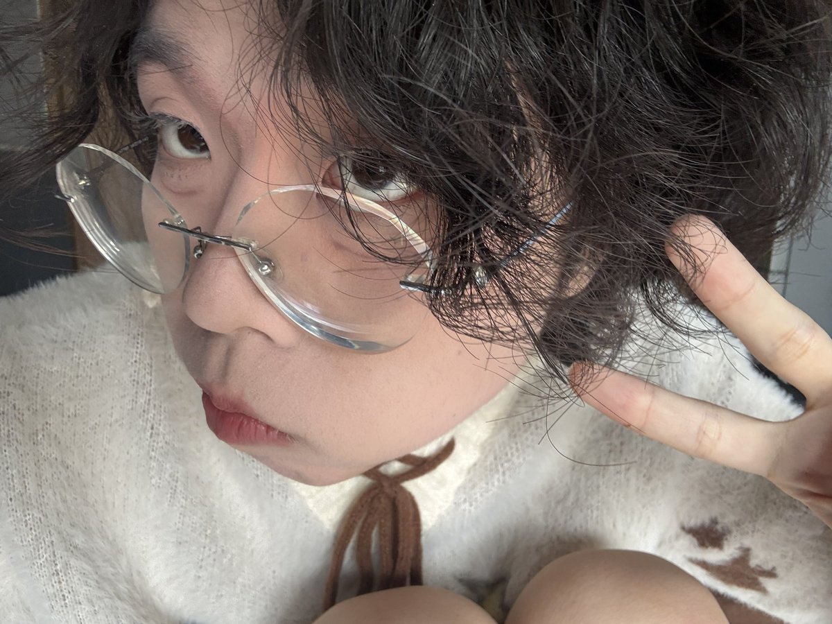发组照片别掉粉了求求了
#femboy #男娘