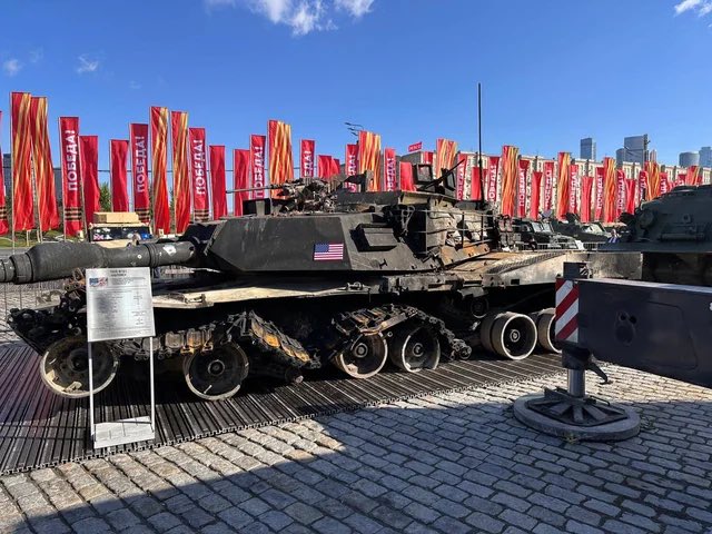 MayorGeer's tweet photo. @RJohnson764 @blemmy @Defence_Index Abram’s better 😂 I’m sure Putin agrees. Walked right into my trap like your boss did Iran. Classic American https://t.co/MDPK9EtyJW