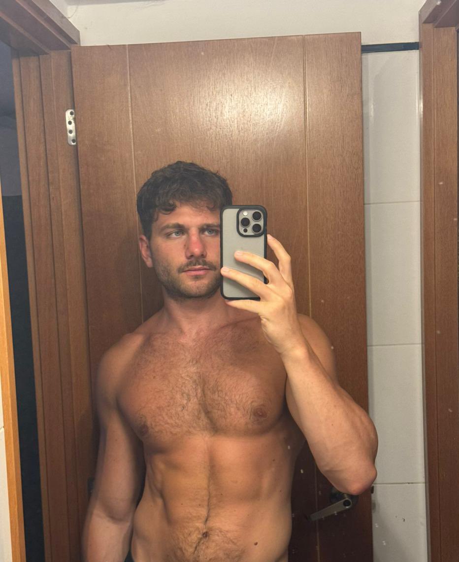 Luisito. tweet media