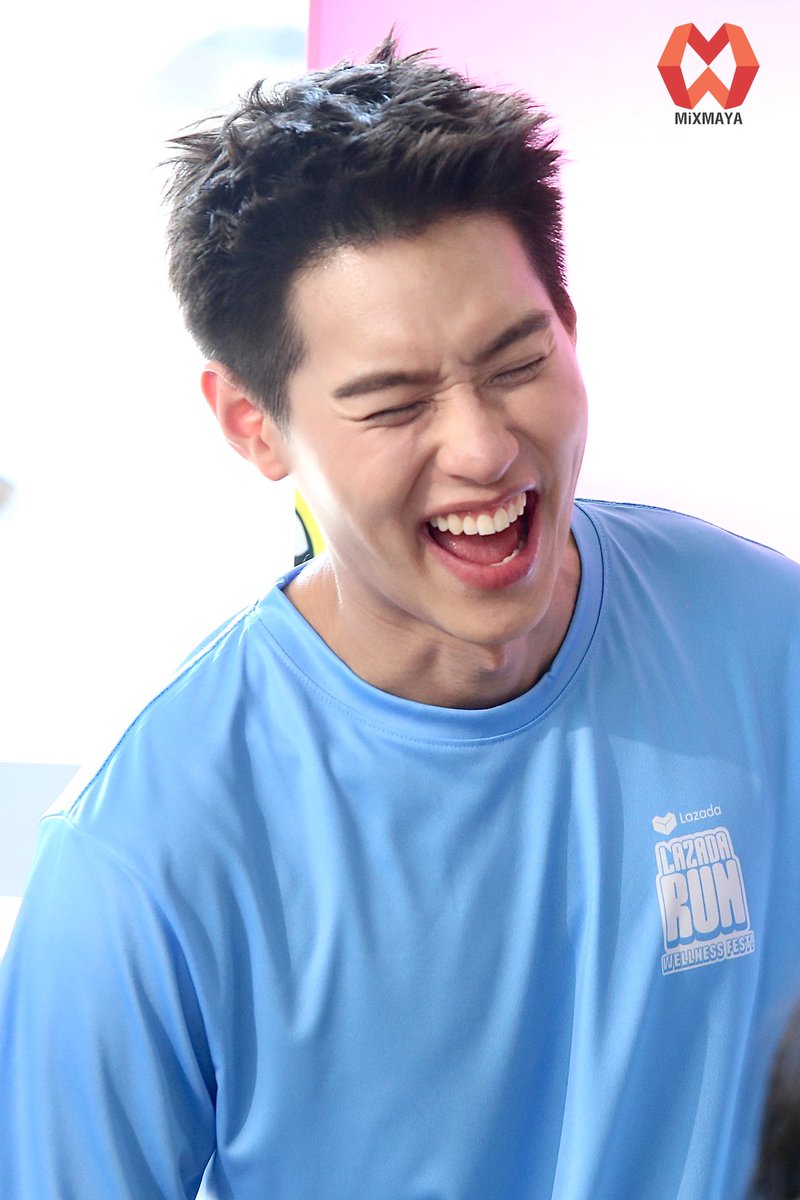 webmixmaya's tweet photo. ม่อนชิชิสุดหล่อ✨
“บิวกิ้น-พุฒิพงศ์” ช่วงสัมภาษณ์กับสื่อมวลชนใน ‘Lazada Run Wellness Fest’ ร่วมสร้างปรากฎการณ์ ‘Guinness world record’ ฉลองวันเกิดลาซาด้า 💙🩷

Lazada Run Wellness Fest

#LZDRunWellnessFest
#บิวกิ้นพีพี #bkpp
#bbillkin https://t.co/nhEj2FiqYY