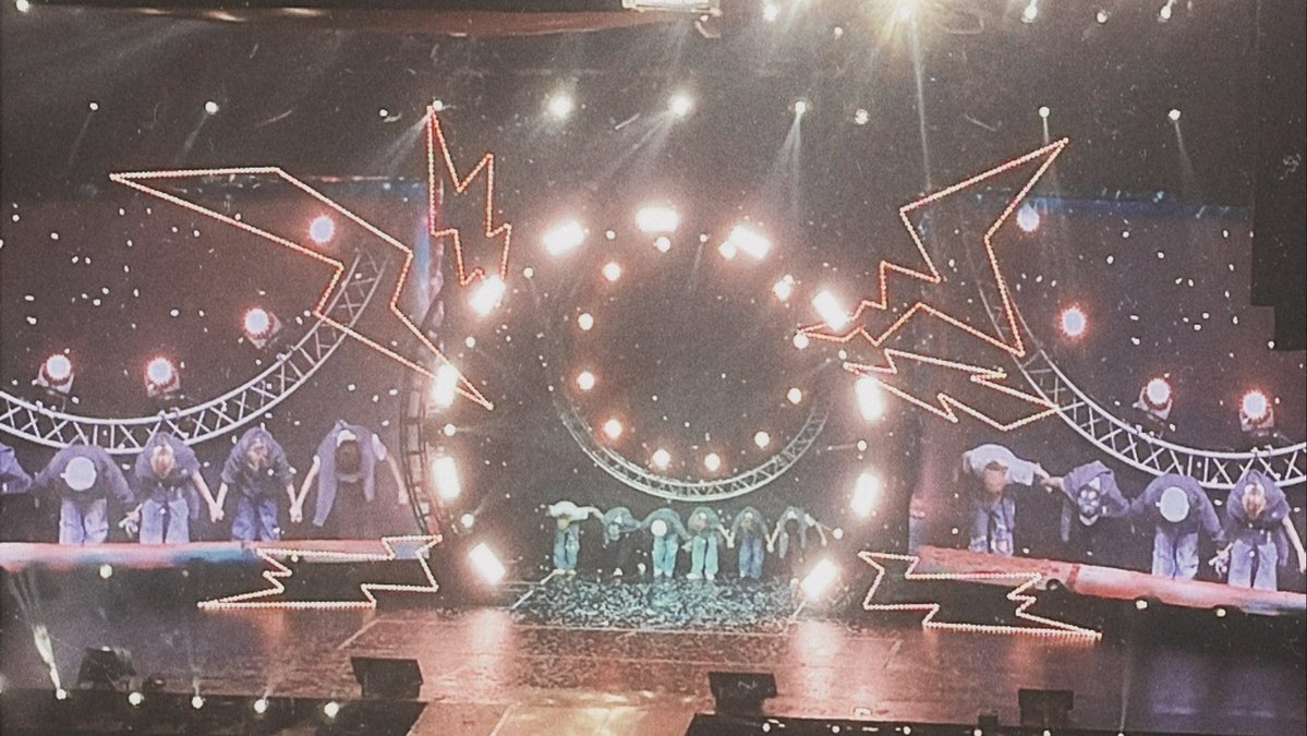 lia 🥛 tweet media