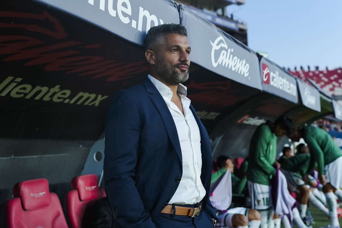 DEJEN TRABAJAR AL REGEN DE MATOSAS
CONFIANZA EN EL PROFE