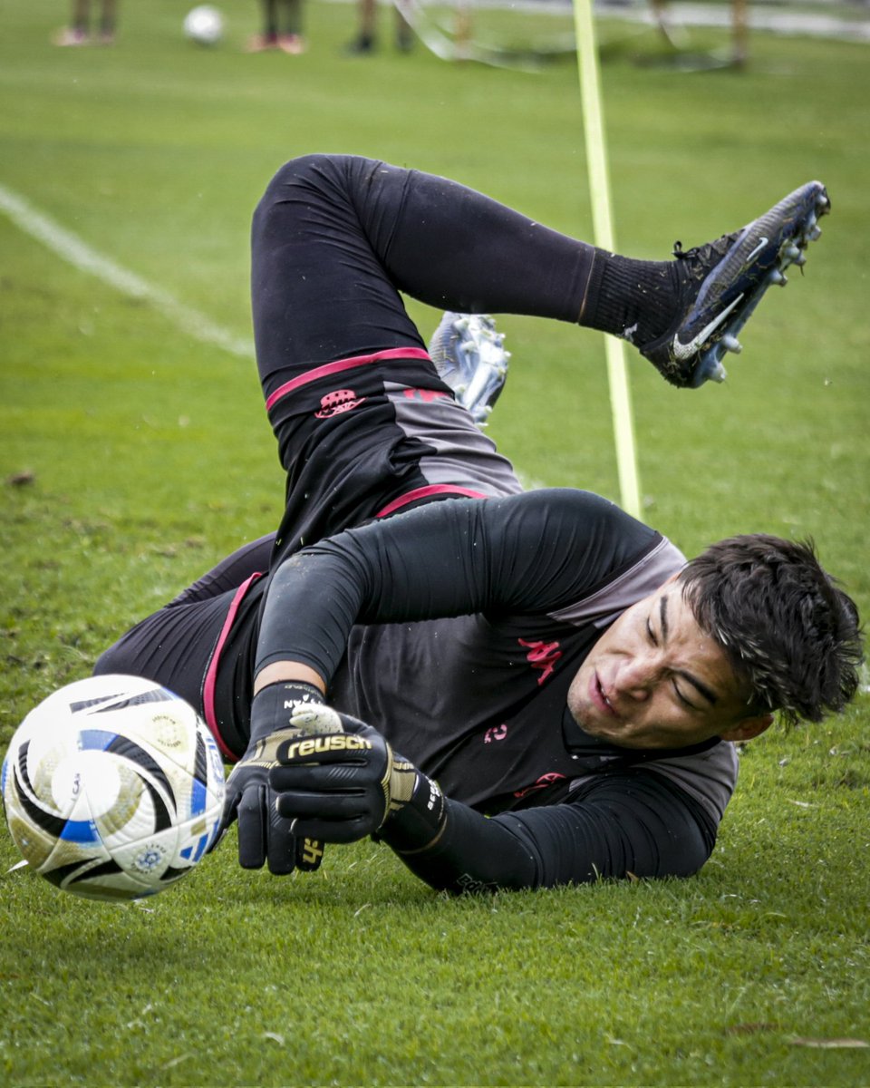 CA Huracán tweet media