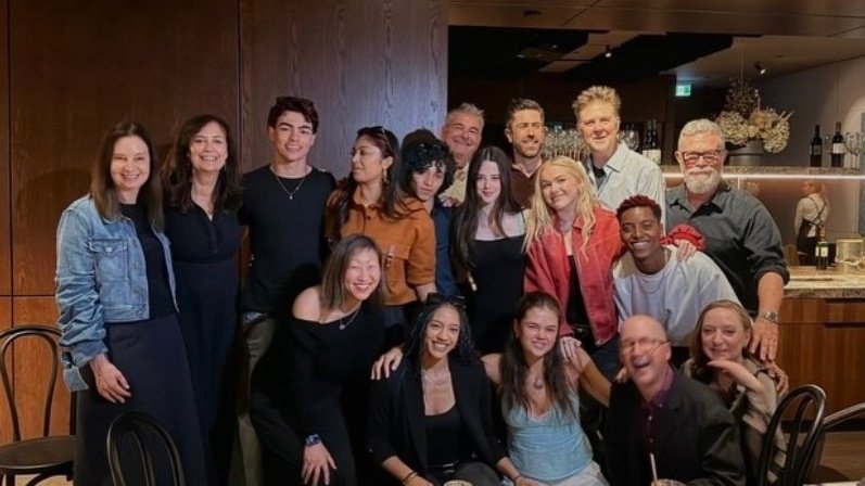 xofowlerky's tweet photo. It's so worth being alive, I missed you all so much 😭😭 https://t.co/icH5W4ygbY