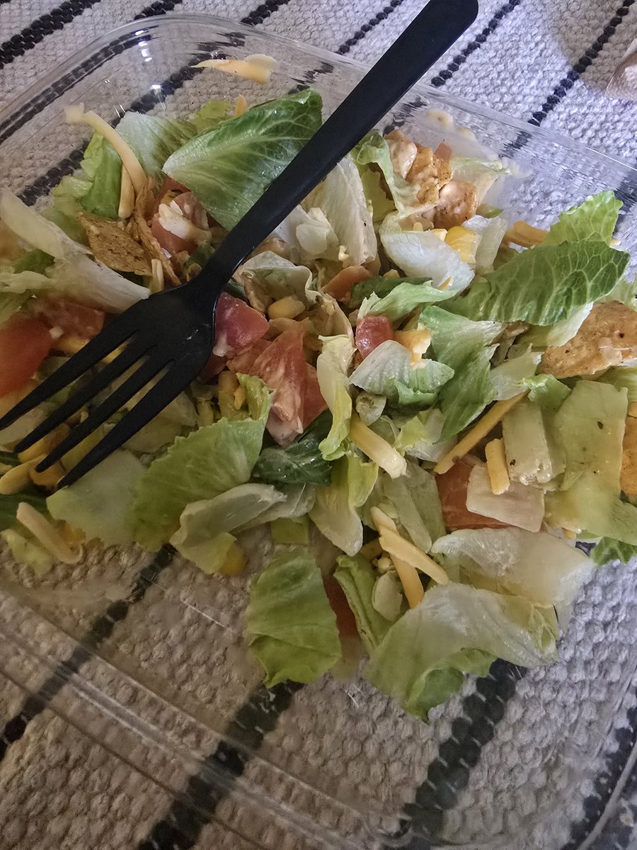 Proper's Place tweet media