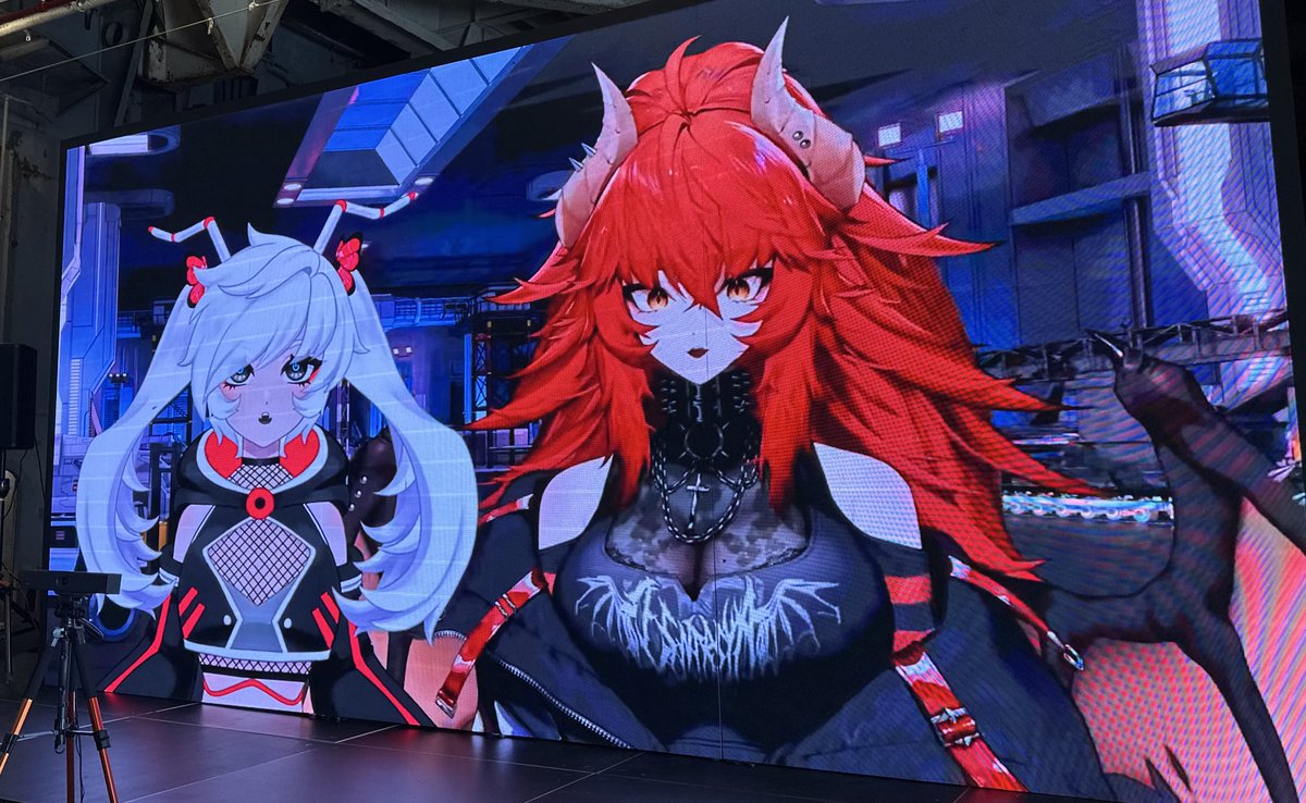 BarefootEllecktric 🐺😈🌌 (Elleck)➡️CarrierCon tweet media