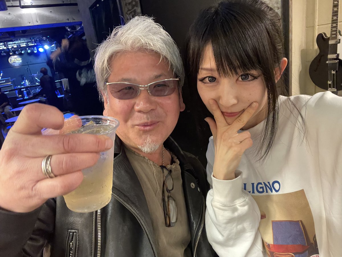 ひなたあさみ(rétro symphonyのキーボード担当) tweet media