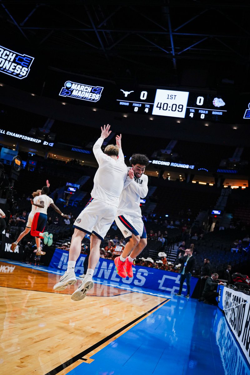 Gonzaga Basketball tweet media