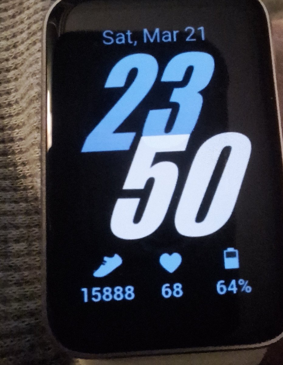 Mel Aura tweet media