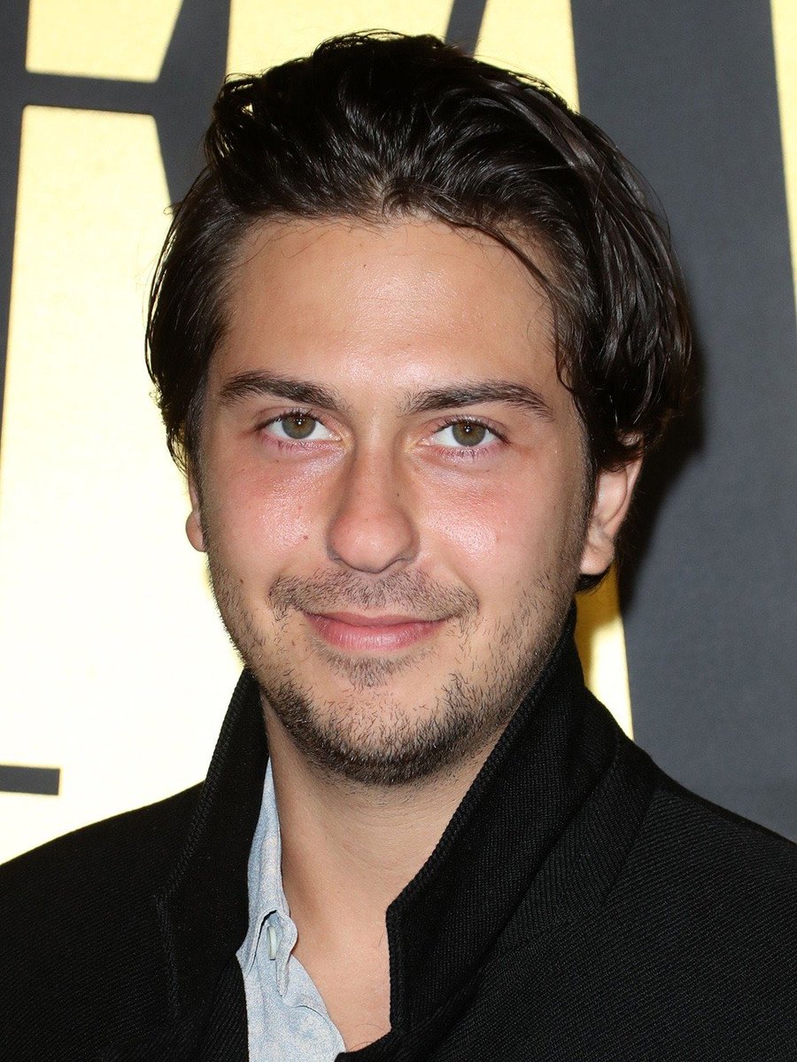 Billie Eilish red hair tweet media