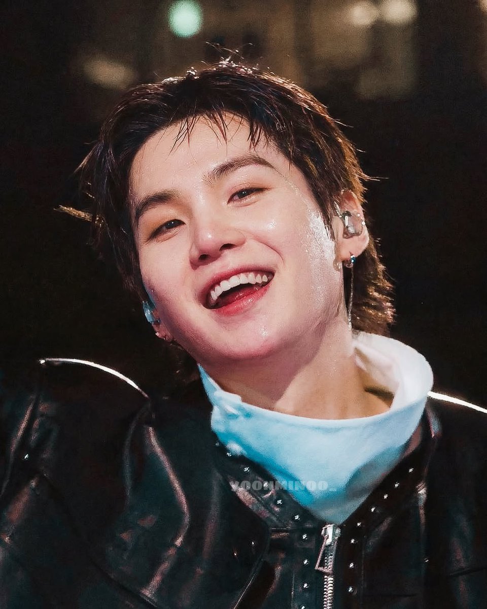 rafinha do yoon𑁤 🪭 VAI VER O BTS tweet media