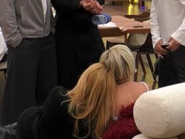 sara💚🍏 tweet media