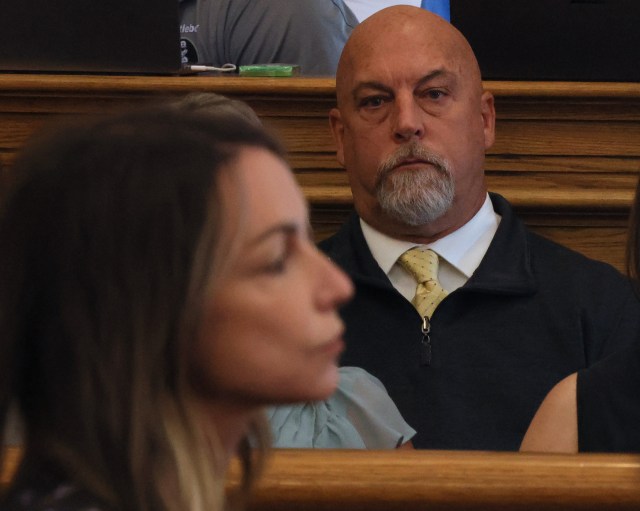 BoozeyBeauty tweet media