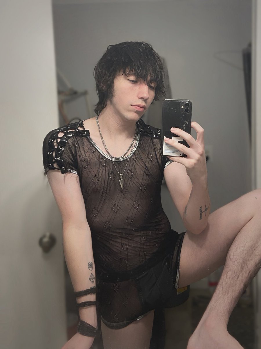 EmoTwinkChris😈🔞 tweet media