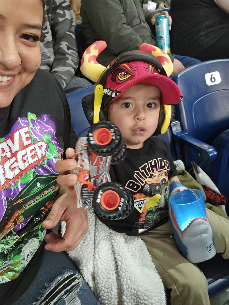 mangomami13's tweet photo. Monster Jam for my birthday boy #MonsterJam #3 https://t.co/VbtURlu91V