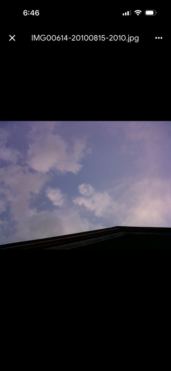 On 08/15/2010, I took pictures of the sky.