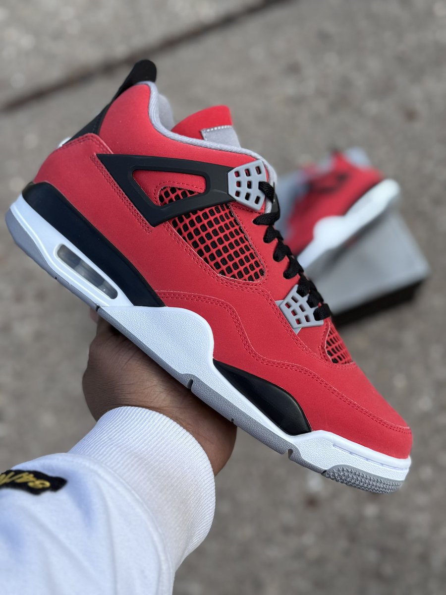 Unbreakable Kicks tweet media