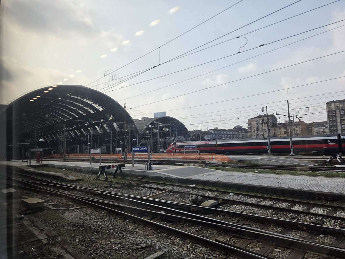 例のアレ: tweet media