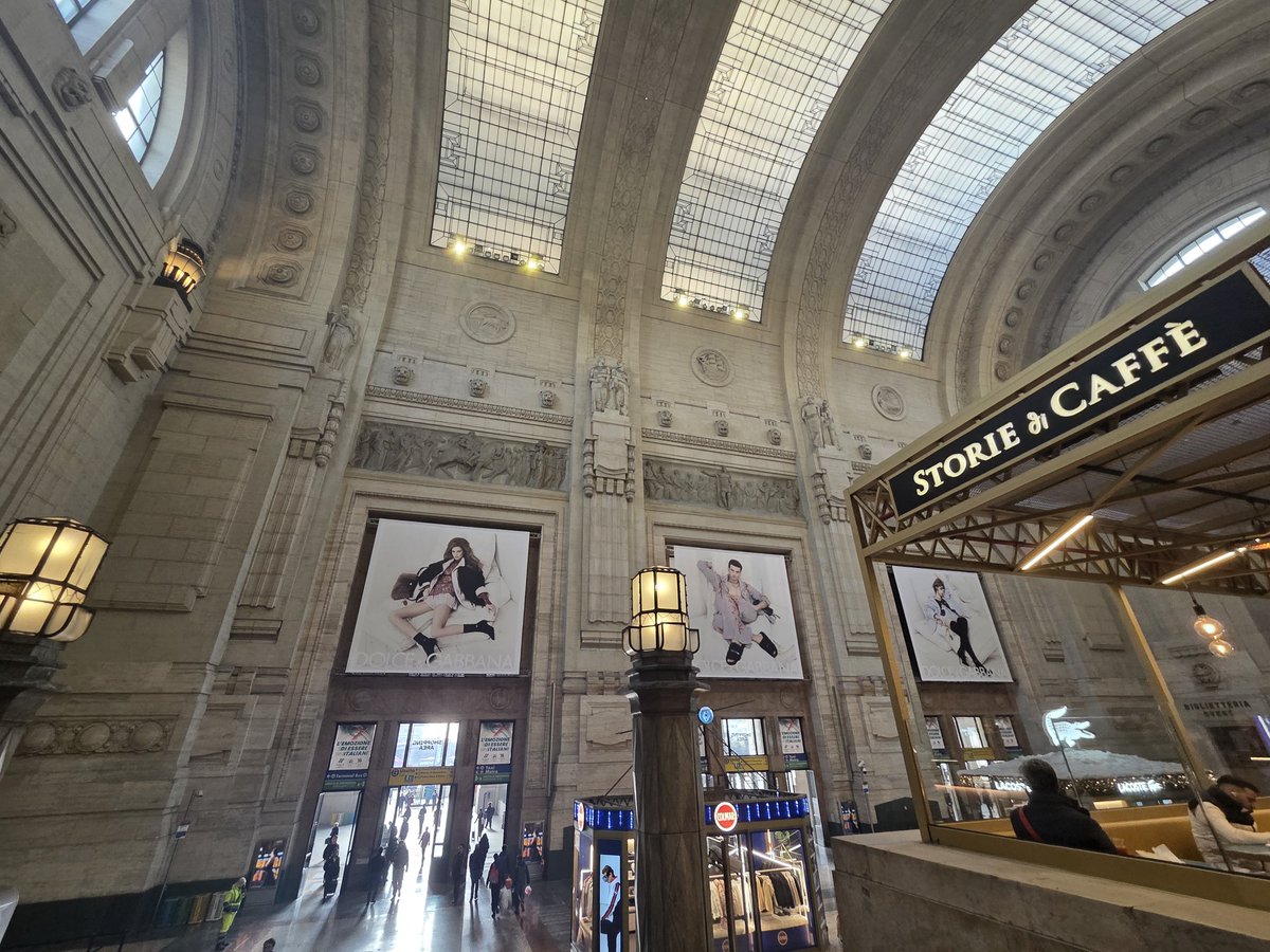 例のアレ: tweet media