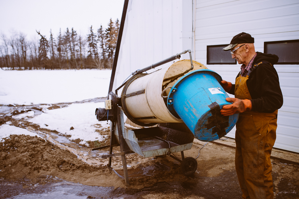 AlbertaAg's tweet photo. Thank you for joining us in recognizing #CanadianAgricultureSafetyWeek! 

Remember, farm safety is everyone’s responsibility.  

Explore the resources available to help make farms safe places to live, work and play: https://t.co/exMNyhfcKv 

#abag #farmsafetyeveryday https://t.co/Rpvj88IOQX