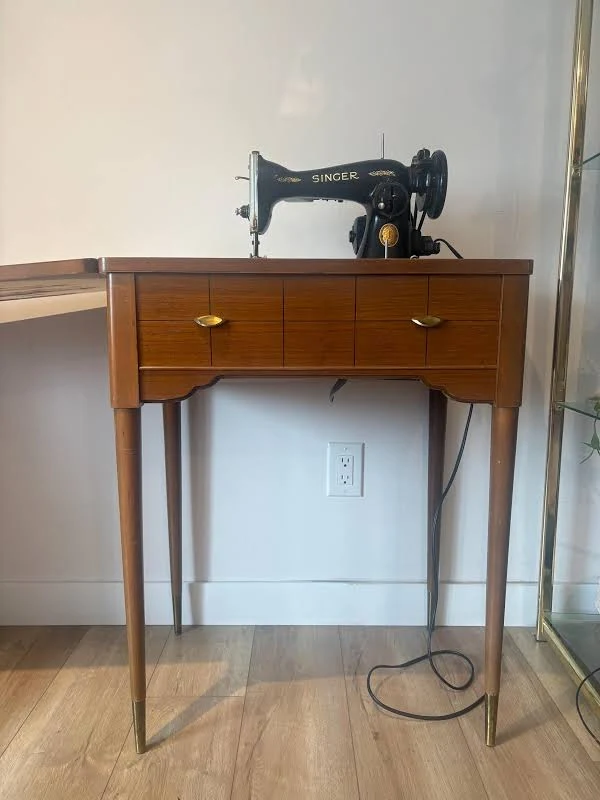 JustAnotherAmyintheCrowd tweet media