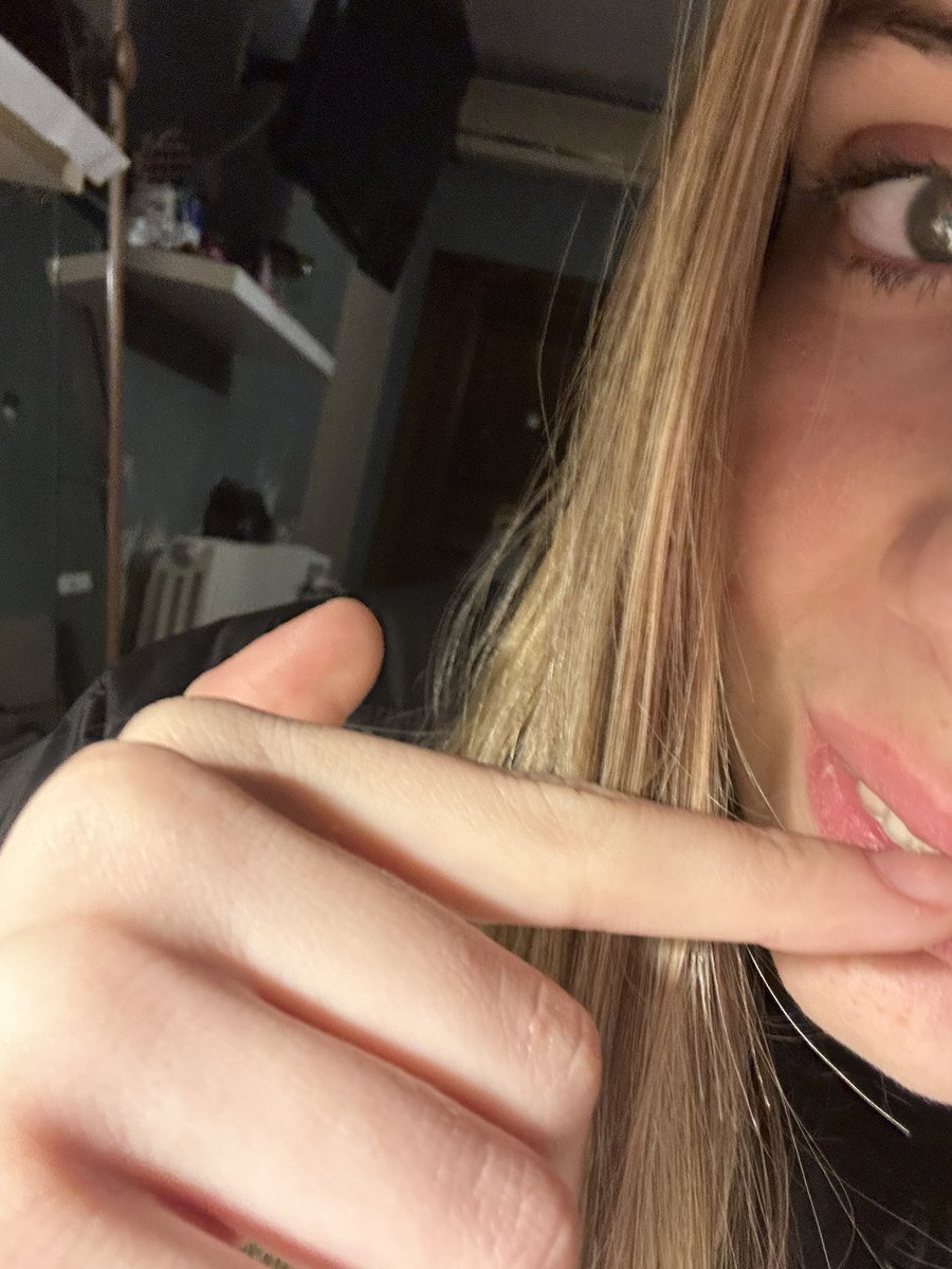 mich🦇 tweet media