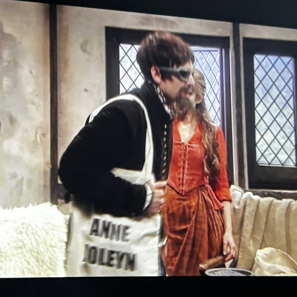 TEAM ANNE BOLEYN TOTEBAG

SNK UK I LOVE YOU