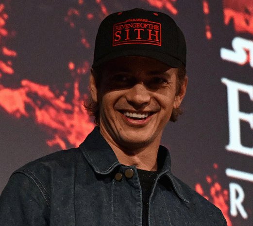 Star Wars Holocron tweet media