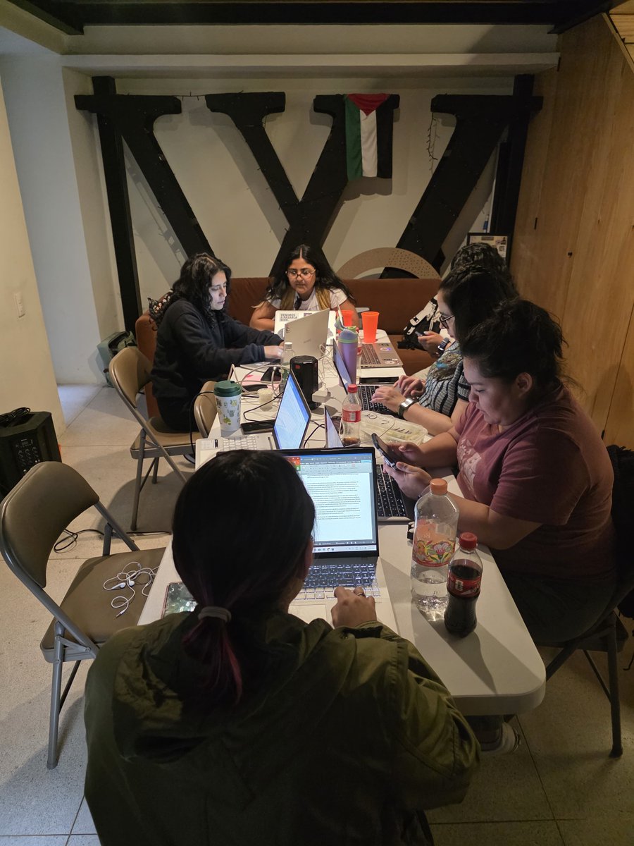 Editatona tweet media