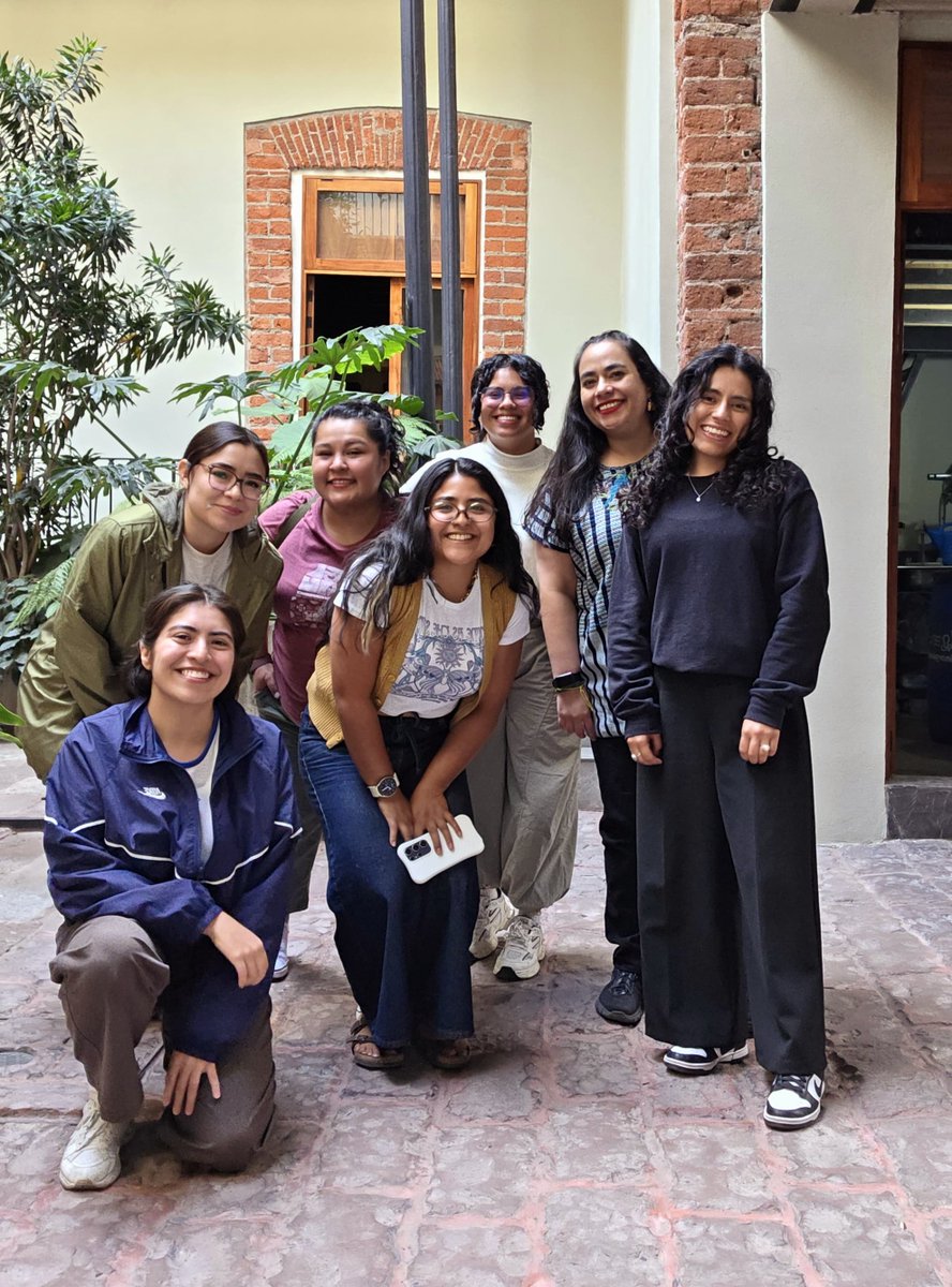 Editatona tweet media