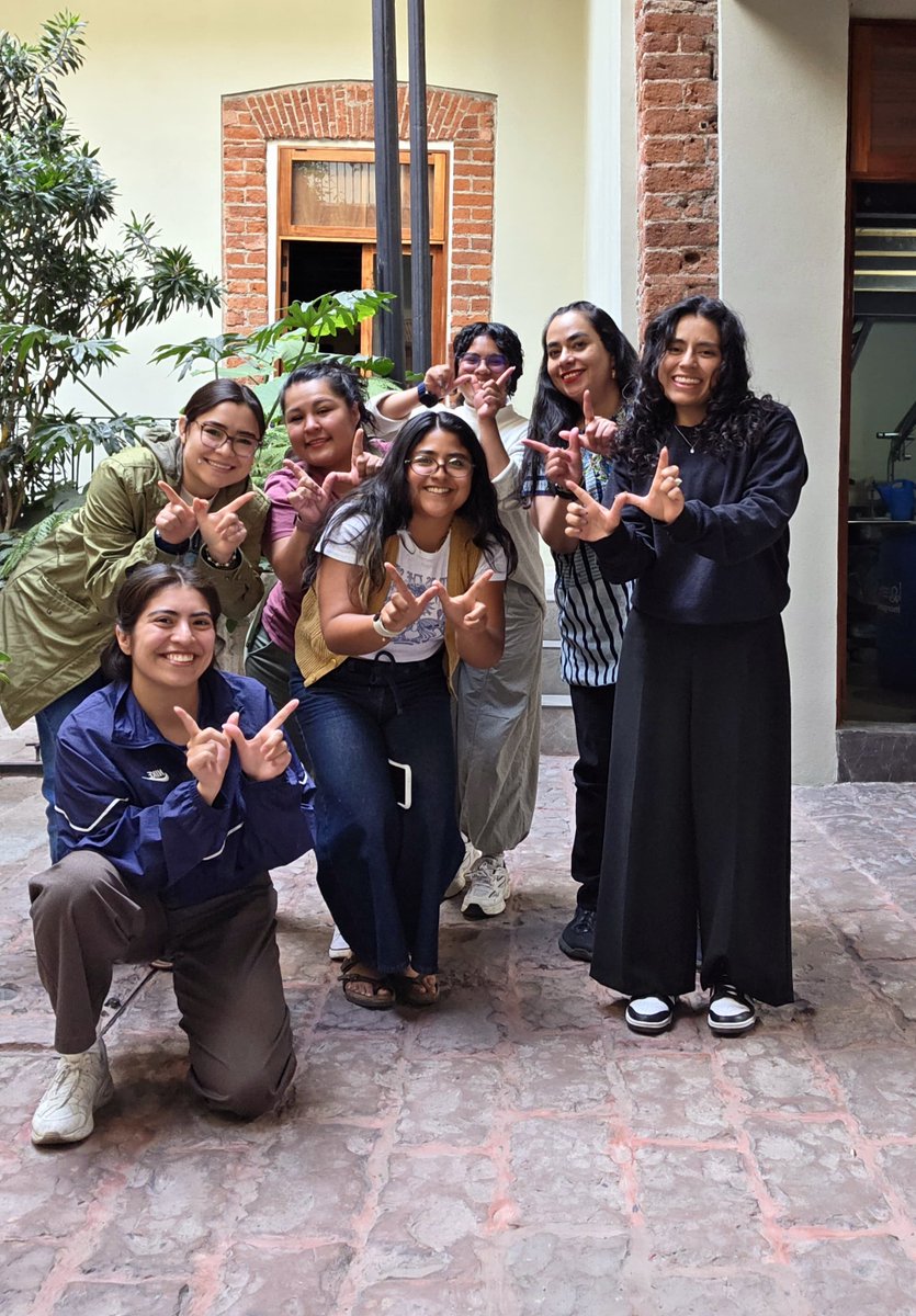 Editatona tweet media