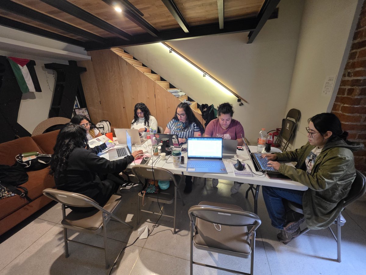 Editatona tweet media