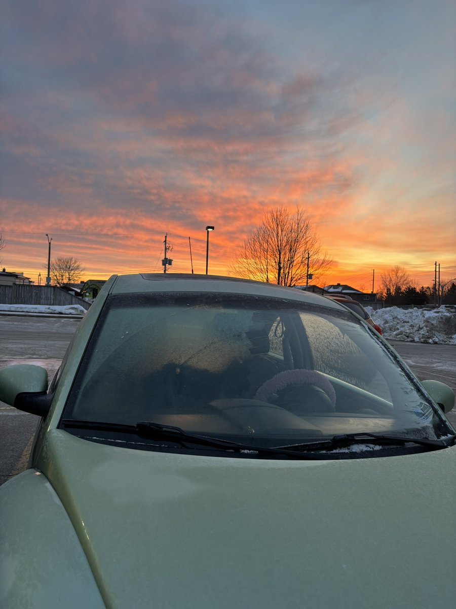 mizzy⋆。°✩ tweet media