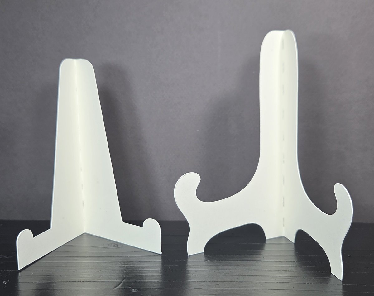 anniaslaura06's tweet image. etsy.com/listing/443724… #papereasle #papercrafts #displaystand #svg #cricut #Silhouette