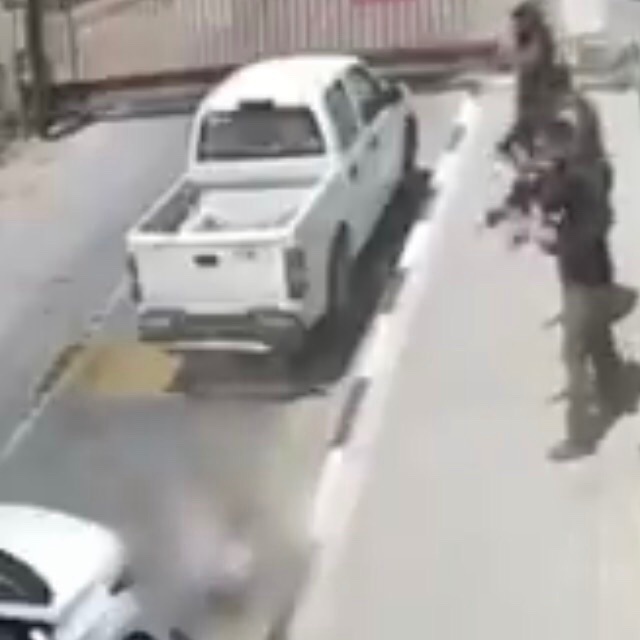 Kelly Bainbridge tweet media