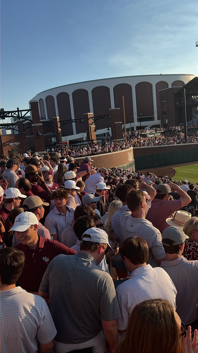 Olukai Bandit tweet media