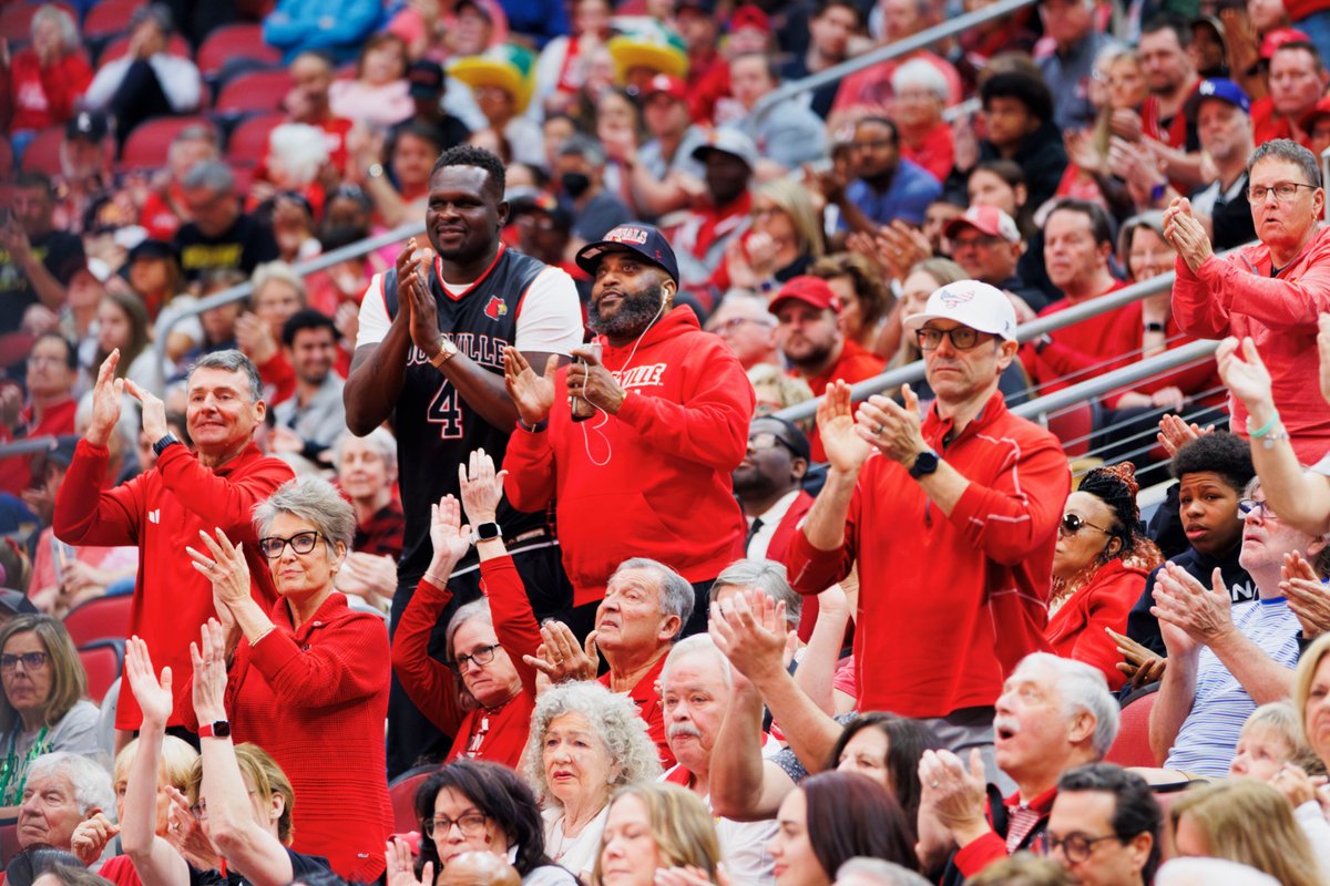 Louisville Athletics tweet media